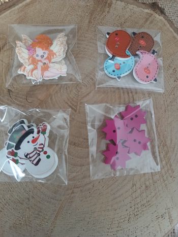 Lot de 4 sachets de boutons en bois