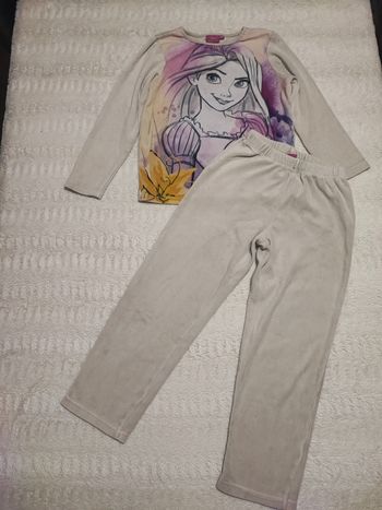 Pyjama velours raiponce Disney taille 6 ans
