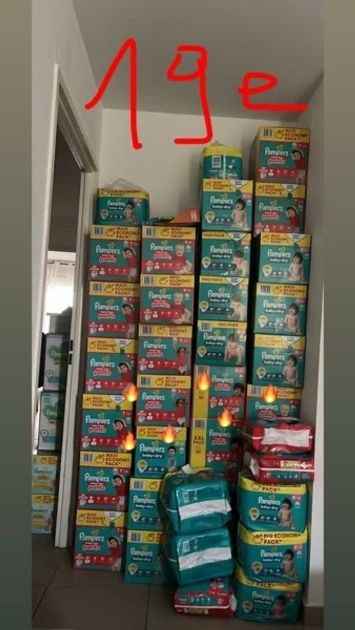 Carton couches Pampers neuf