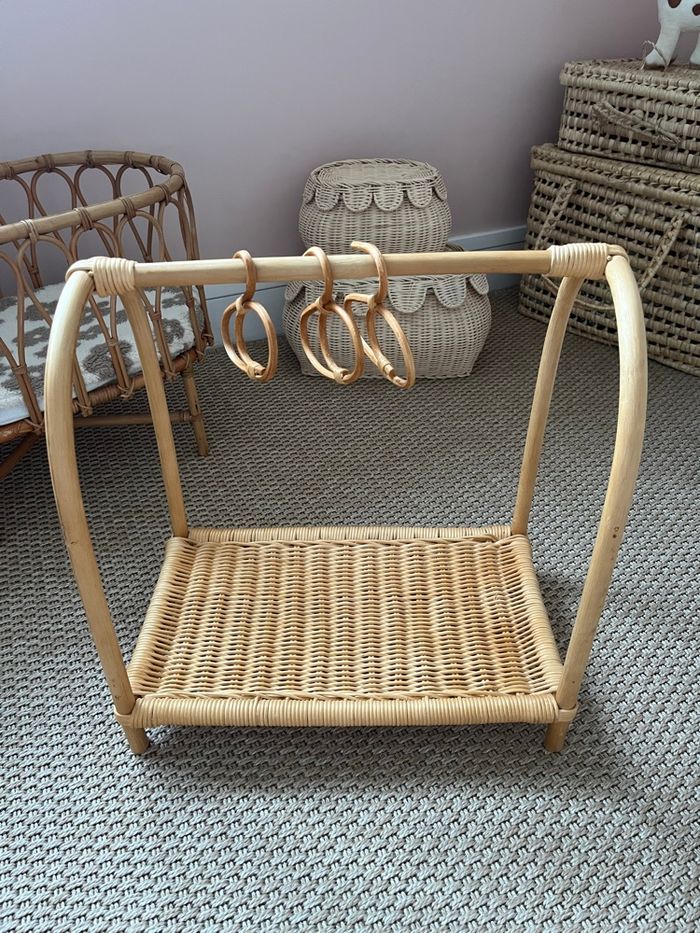 Portant rotin poupée