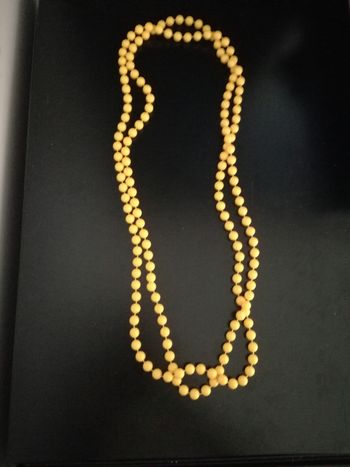 Sautoir jaune perles
