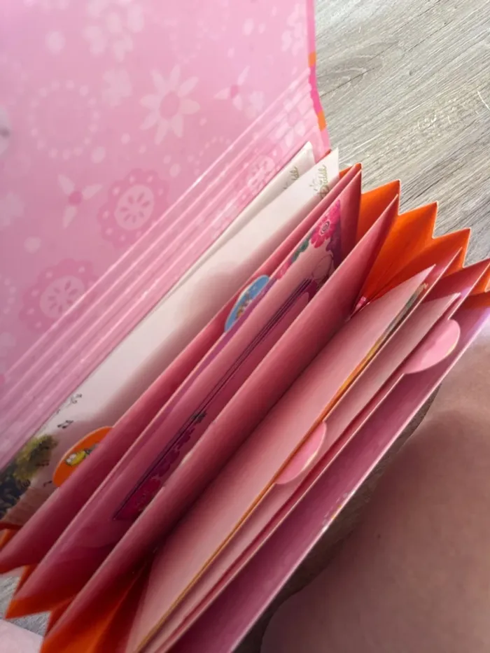 Énorme lot papiers à lettre - photo numéro 9