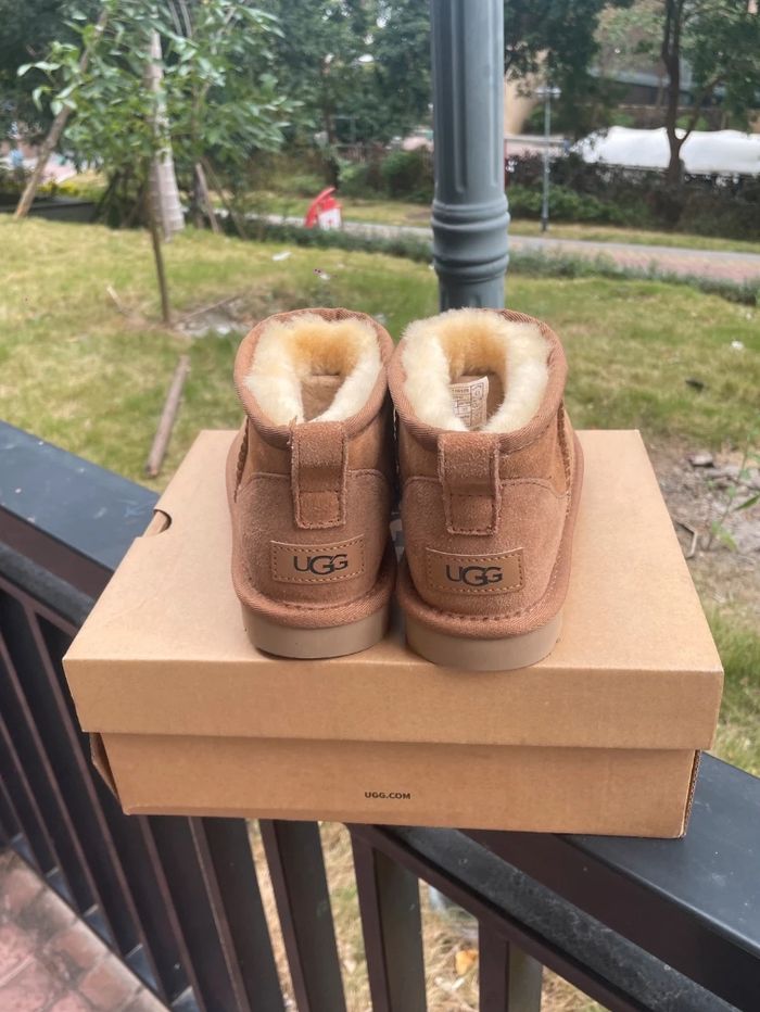 Bottes UGG Mini - Taille 36 - photo numéro 5