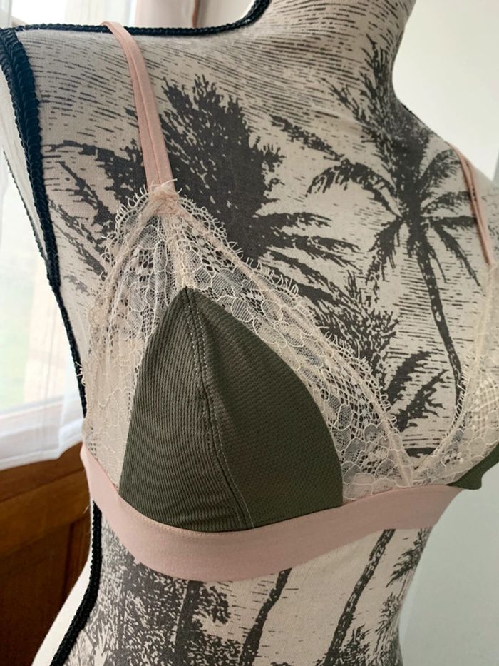 Soutien gorge - photo numéro 2
