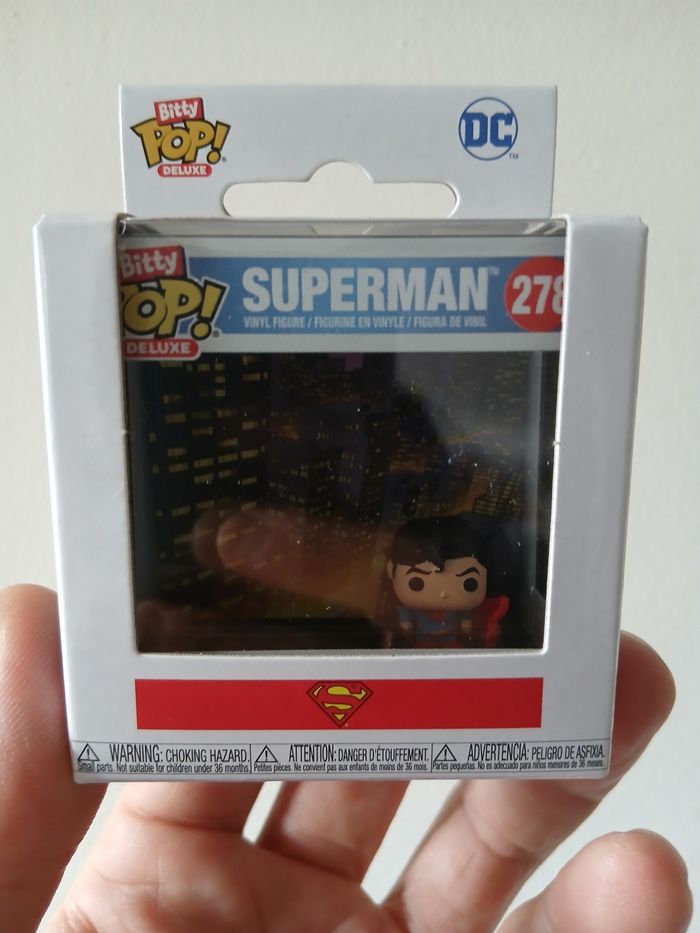 Bitty pop superman