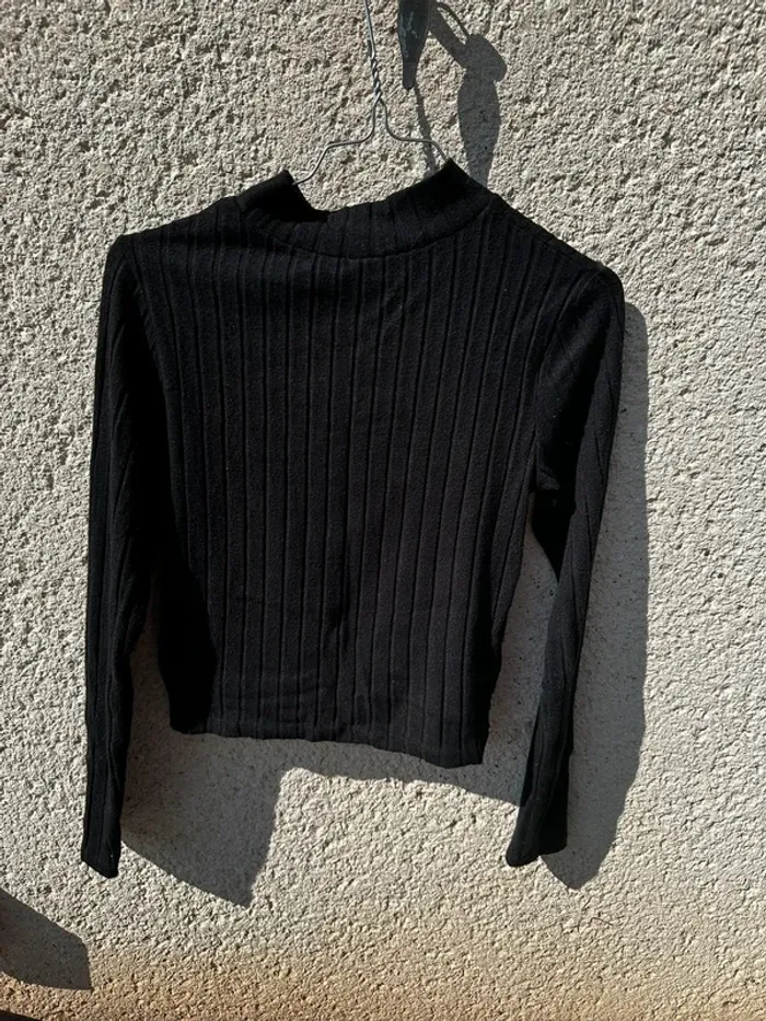 Pull noir noué - photo numéro 2