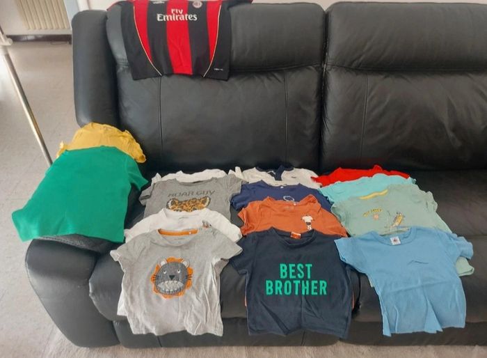 Lot 19 tee shirt manches courtes 3 ans