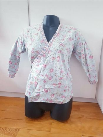 Cache coeur à nouer fleuri bleu et rose avec fleurs taille 32