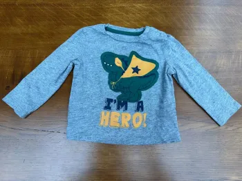 T-shirt manche longue gris et vert 9 mois