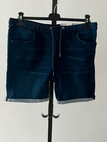 Short en jean élastique Taille M
