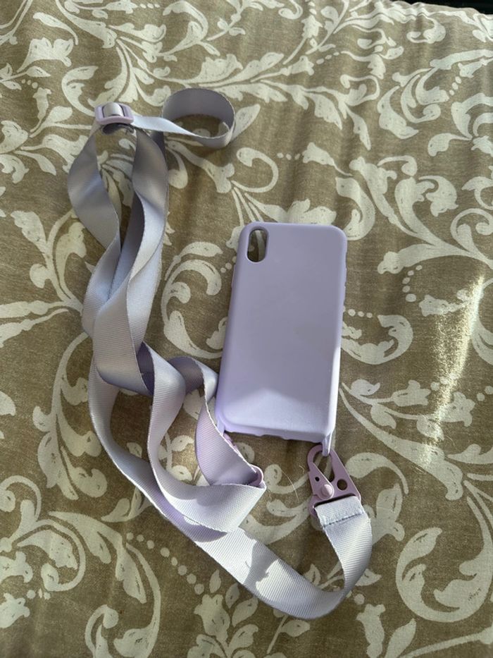 Coque avec bandoulière iPhone