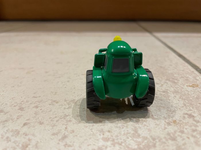 Petit tracteur Cars vert (Mini Adventure) - photo numéro 3