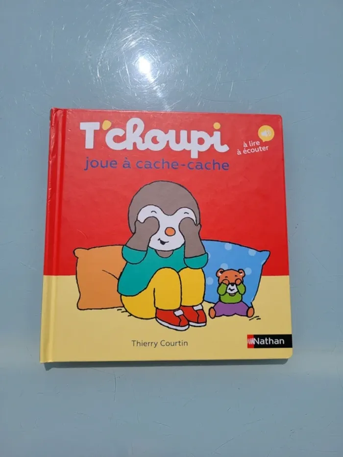 Livre T'choupi : à lire et à écouter, tome 64 🫣 T'choupi joue à cache-cache 🫣 - photo numéro 2