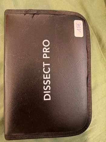 Trousse de dissection 