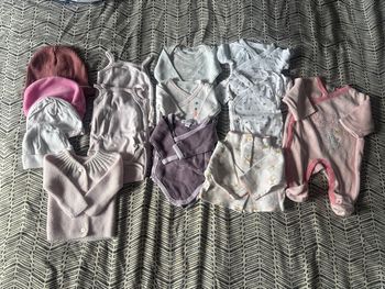 Lot naissance fille en très bon état