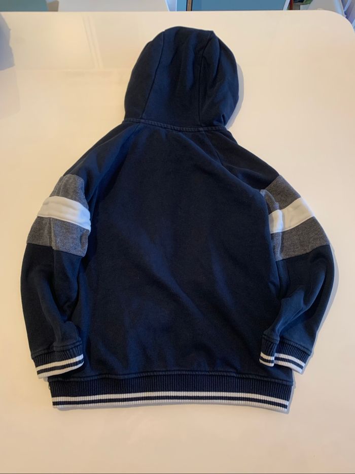 Ensemble jogging - photo numéro 2
