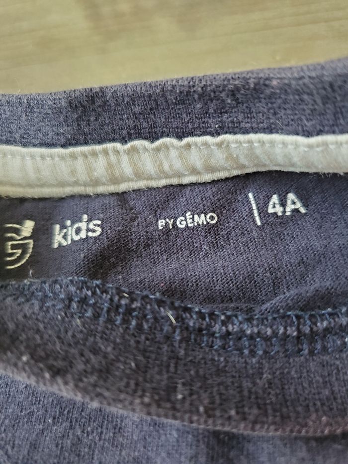 Lot 2 t-shirts 4 ans - photo numéro 3