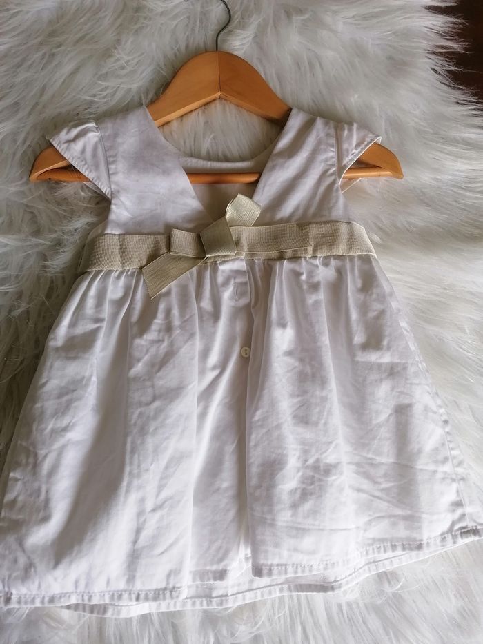 Robe d'été Vertbaudet et chaussures taille 20 - photo numéro 2