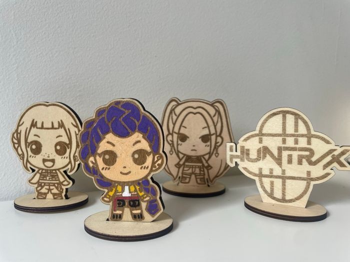 Figurine en bois Kpop demon hunters à décorer - photo numéro 2