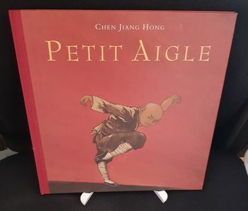 Petit Aigle	 - Chen Jiang Hong - Ecole des loisirs