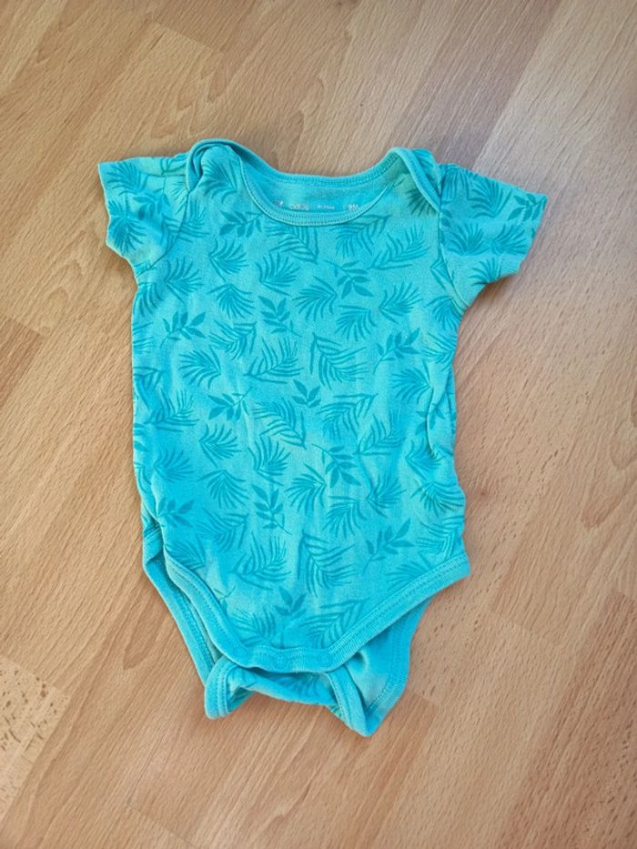 Body manches courtes 9 mois