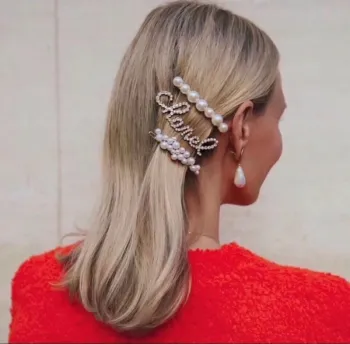 Barrette à cheveux argentée