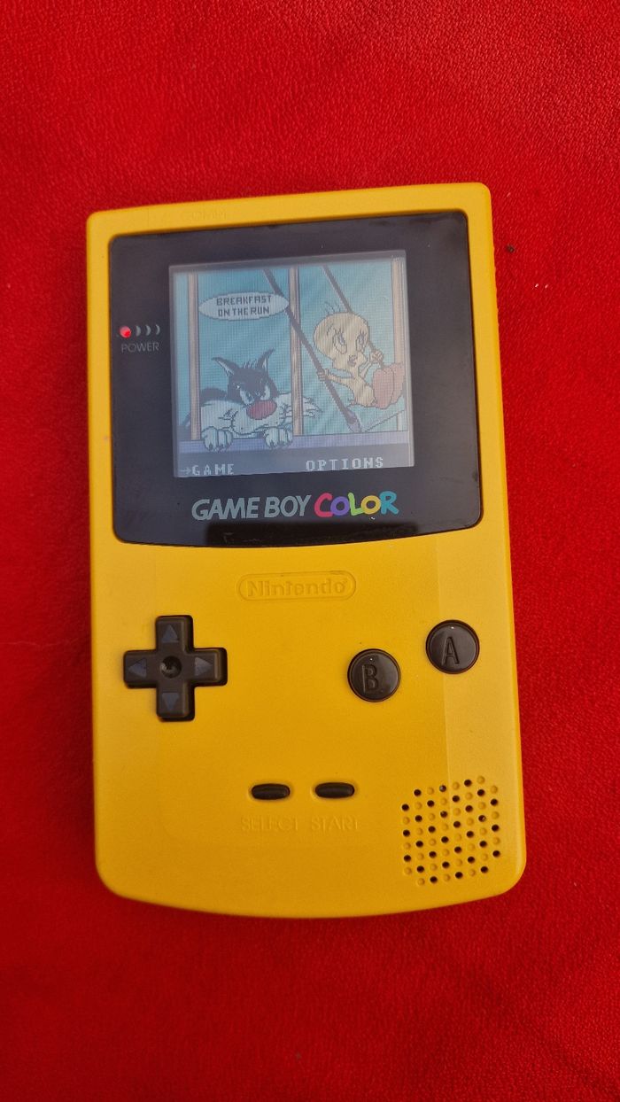 Gameboy color tres bonne avec un jeux - photo numéro 2