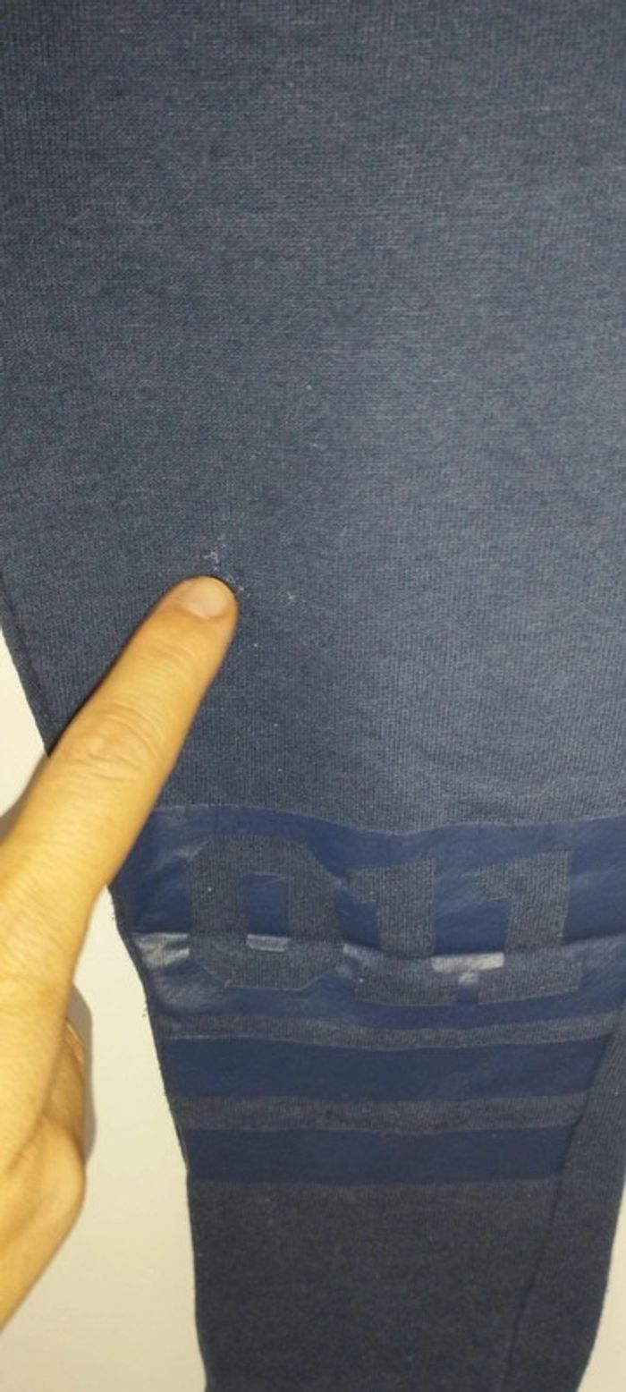 Bas de survêtement taille 6/7 ans - photo numéro 4