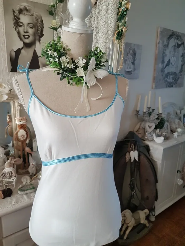 Haut blanc vichy bleu Agathe Velmont Taille 3 Neuf - photo numéro 2