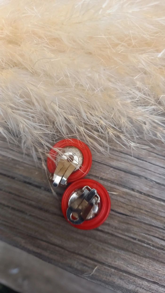Boucles d'oreilles clips vintage rouge - photo numéro 3