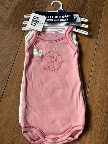 Lot 3 bodies bretelles petit bateau 3 mois fille neufs