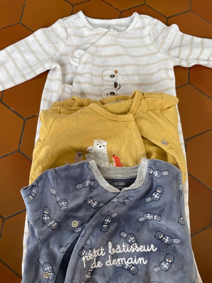 Lot 3 pyjamas