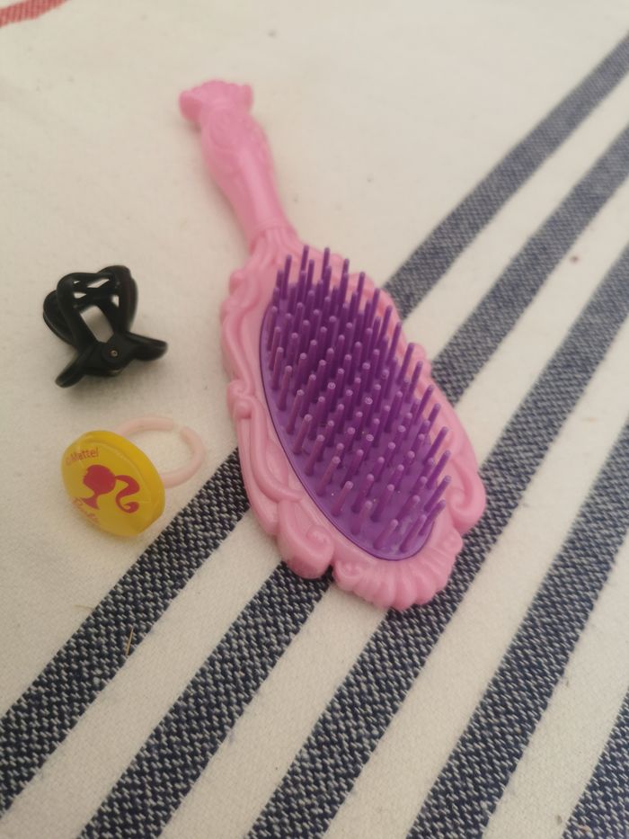 Lot d’accessoires pour poupée - photo numéro 3