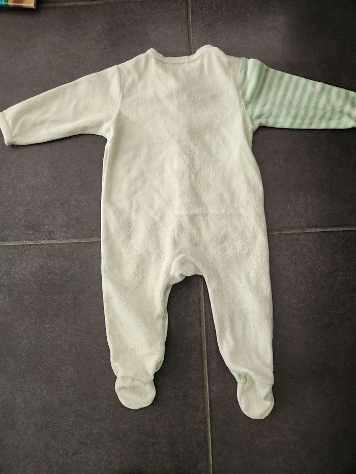 Pyjama velours taille 12 mois - photo numéro 2