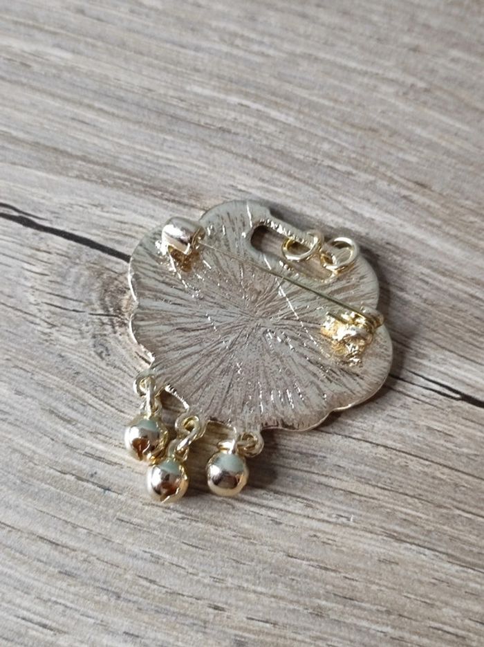 Broche plaque rétro grelots acier - photo numéro 3