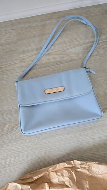 Petit sac à main bleur ciel