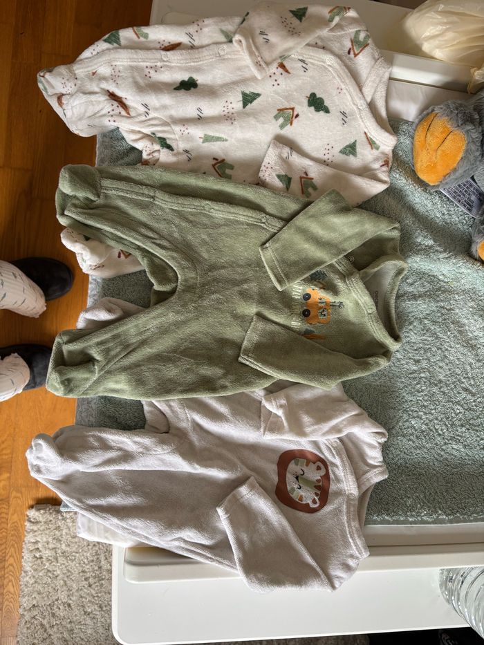 lot vêtements bébé - photo numéro 2