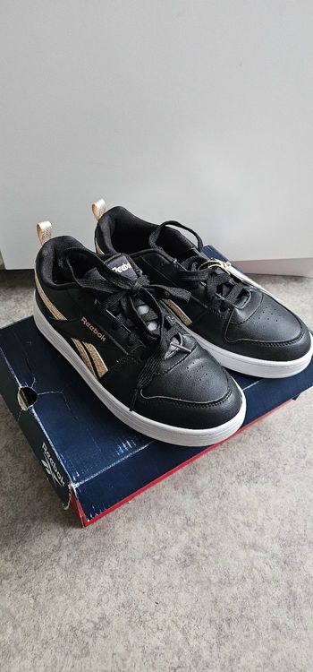 Baskets Reebok noires  taille 38  neuves avec boîte