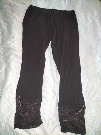Leggings noir avec noeud et dentelle en bas