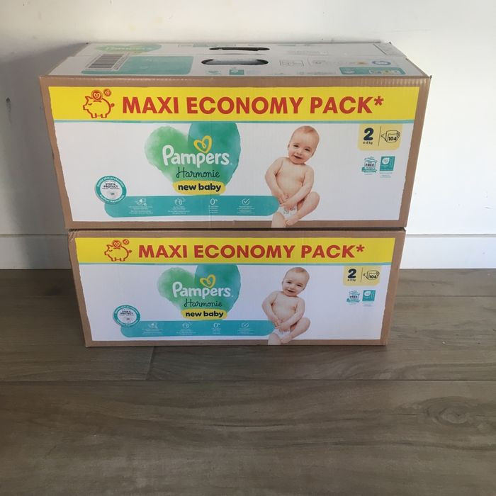 208 couches Pampers harmonie taille 2