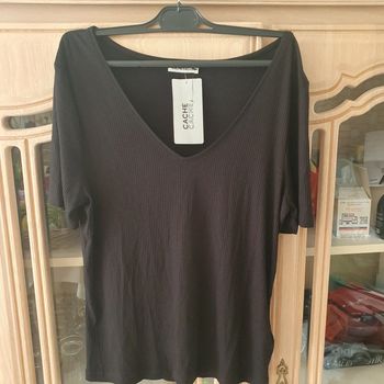Tee-shirt Femme col en V Couleur noir Cache-cache Taille XL