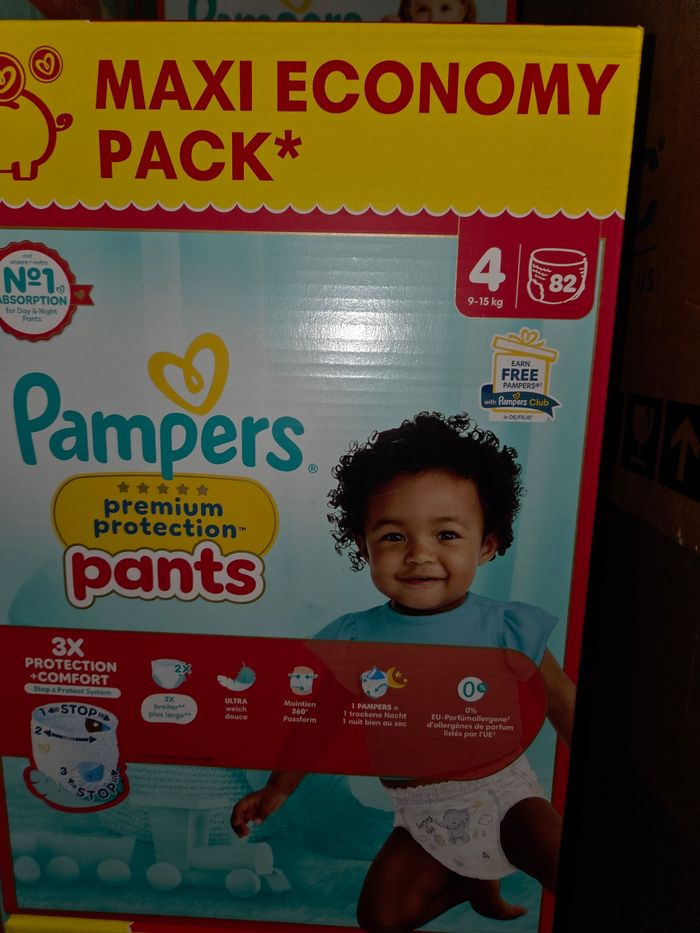 Lot couches pampers - photo numéro 2