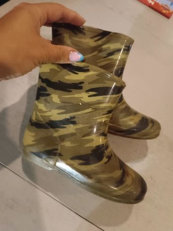Bottes en caoutchouc taille 27