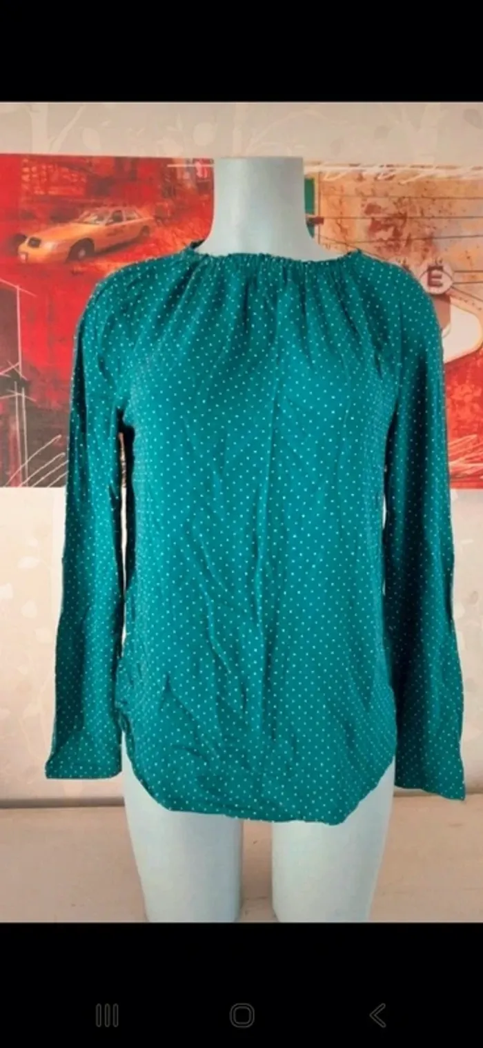 Haut à pois vert canard – taille 38