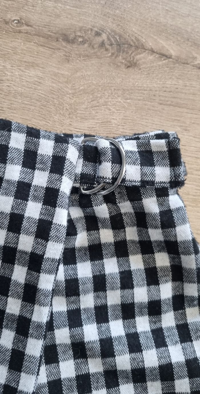 Jupe short 5 ans - photo numéro 3