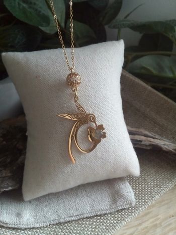 Collier sautoir pendentif colibri et pierre de labradorite