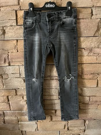 Jean Levis noir gris coupe 510 taille 5 ans