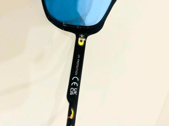 Lunette de soleil mixte marron verres bleus transparents uvprotection taille moyenne - photo numéro 4