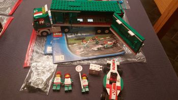 Lego 60025 camion voiture de course