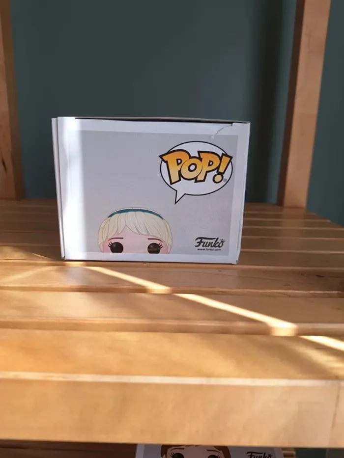 Funko POP Elsa Young n°588 La Reine des Neiges - photo numéro 5